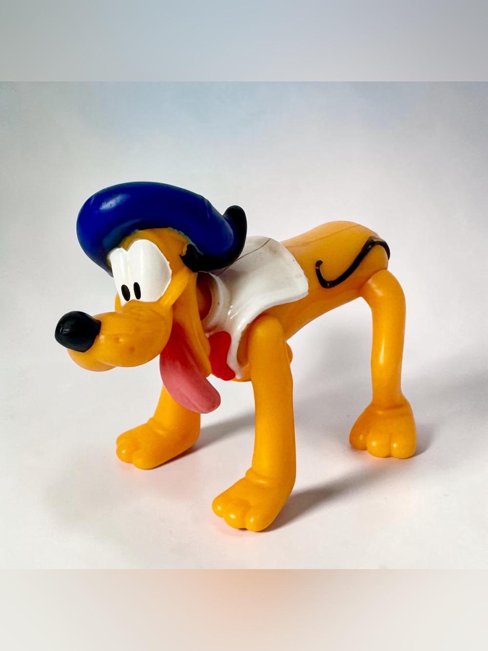 Vintage 1993 Disney Epcot World Showcase France Pluto PVC Figure Blue Beret
